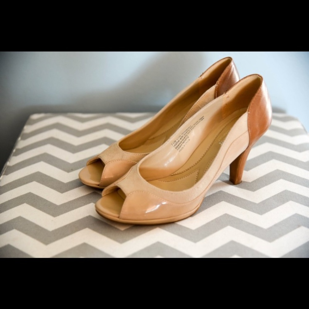Naturalizer Ilyse Port/Multi Pump